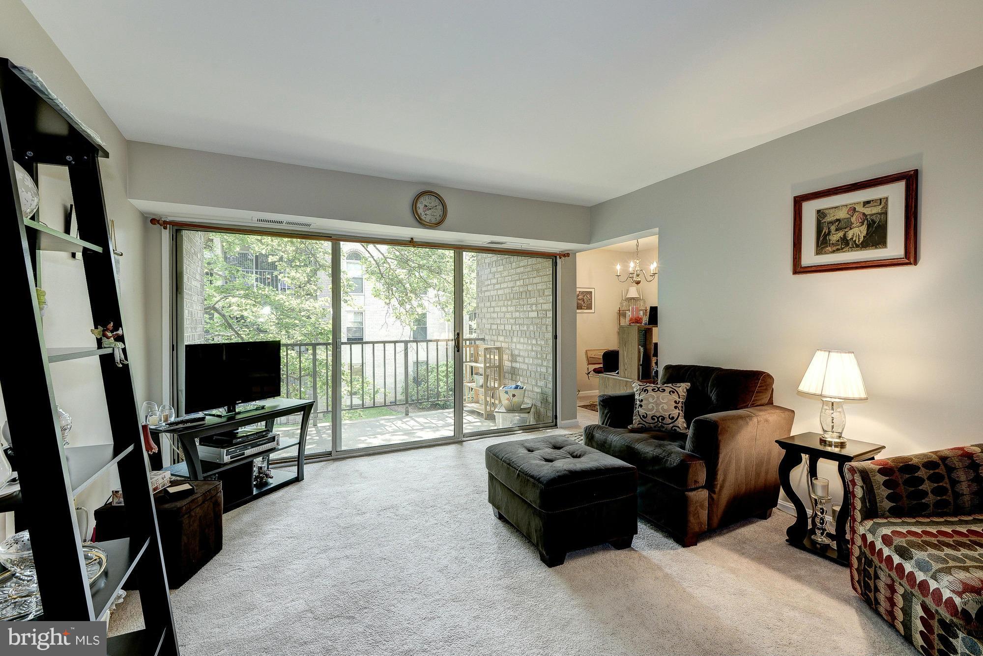 CANTERBURY SQUARE - Residential