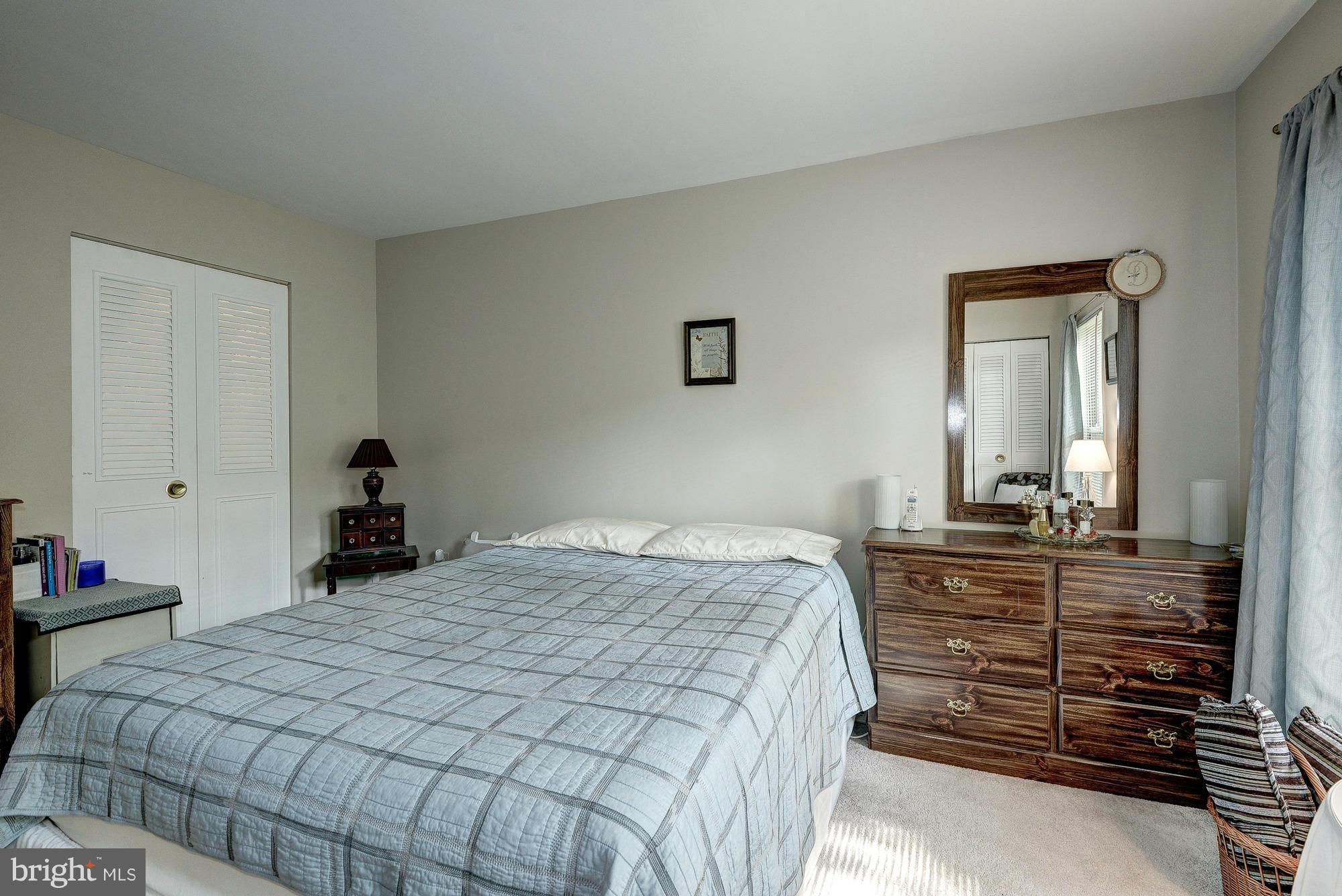 CANTERBURY SQUARE - Residential