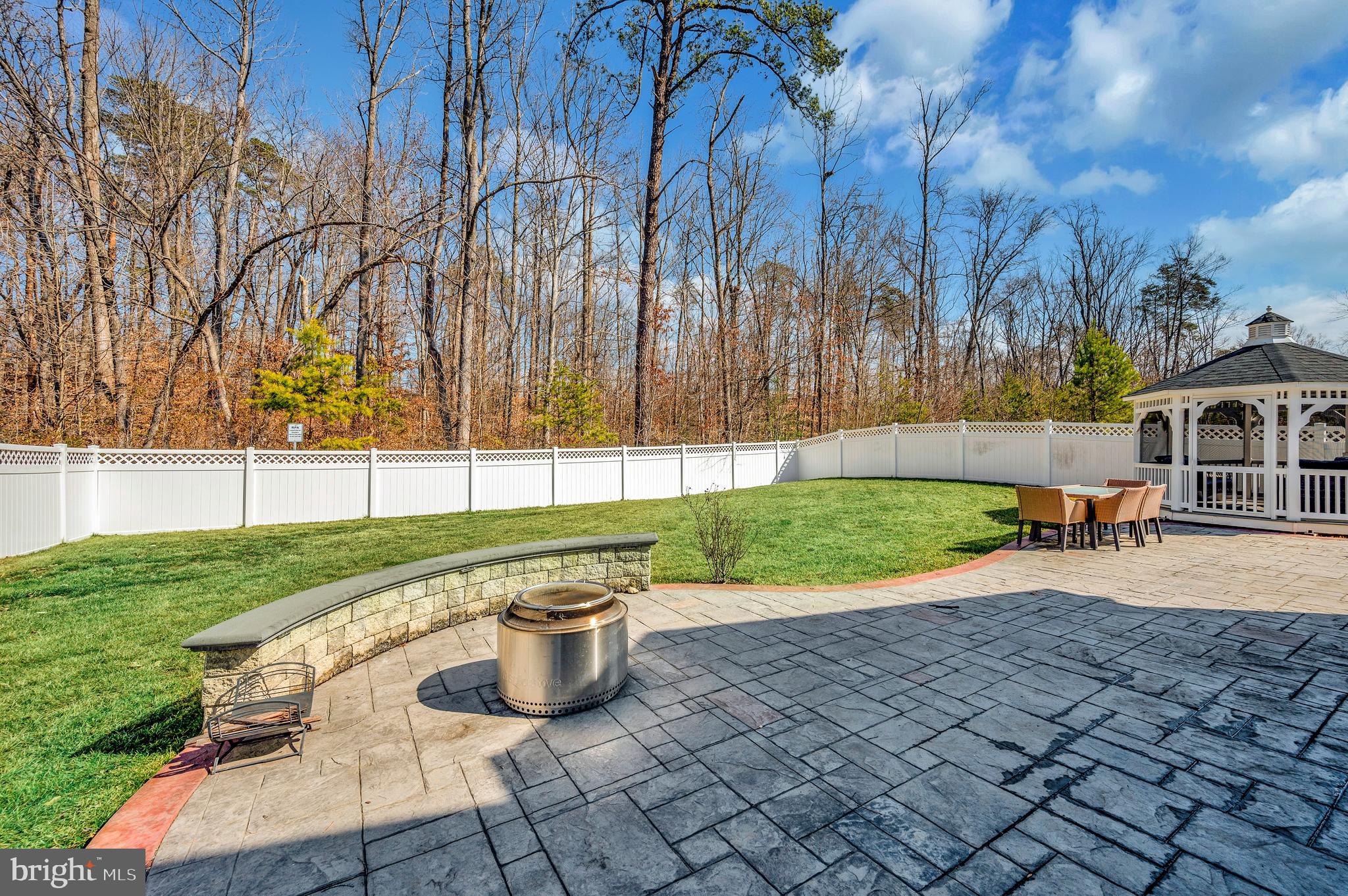 COWAN CROSSING - Residential