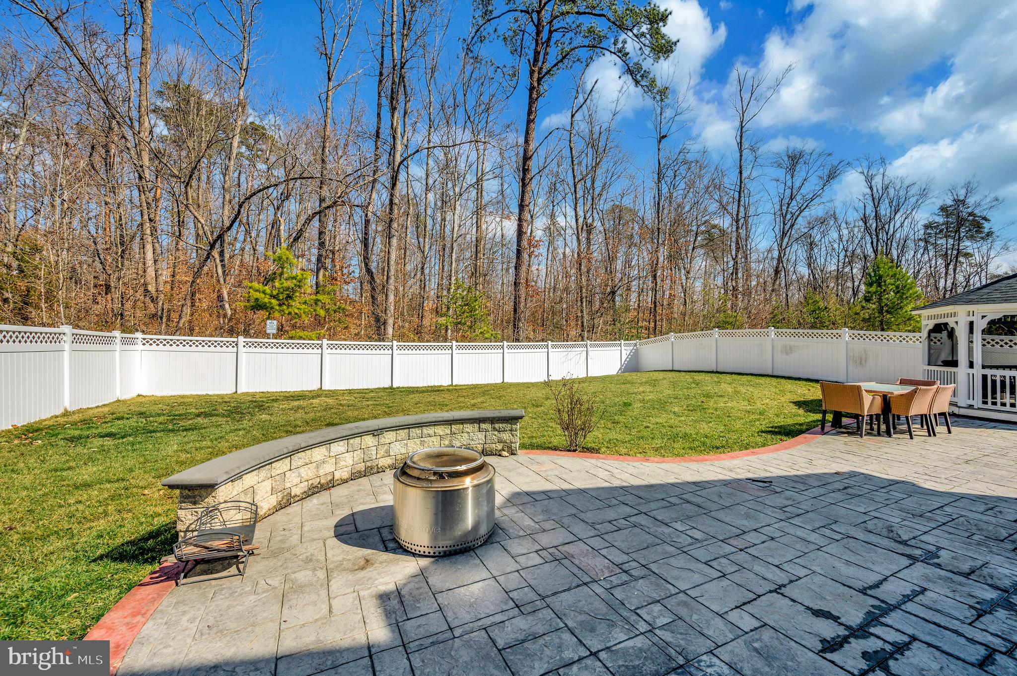 COWAN CROSSING - Residential