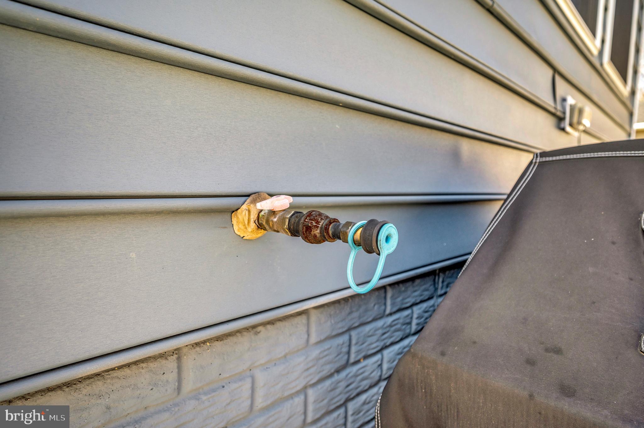 COWAN CROSSING - Residential