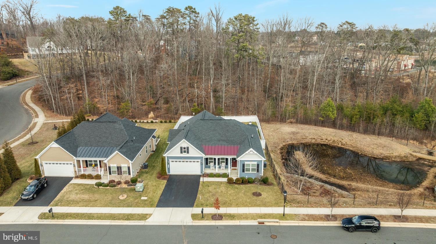 COWAN CROSSING - Residential