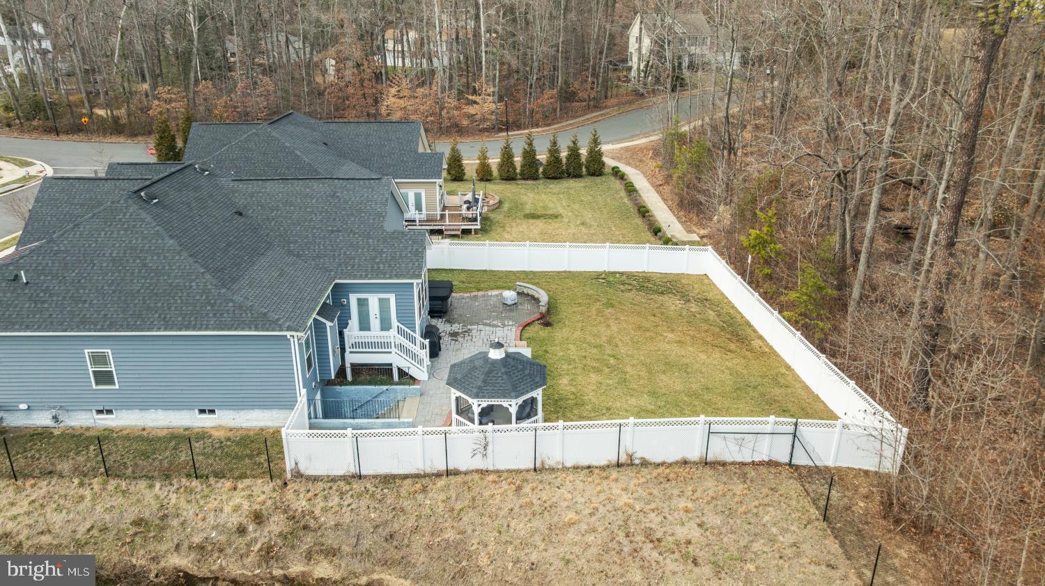 COWAN CROSSING - Residential