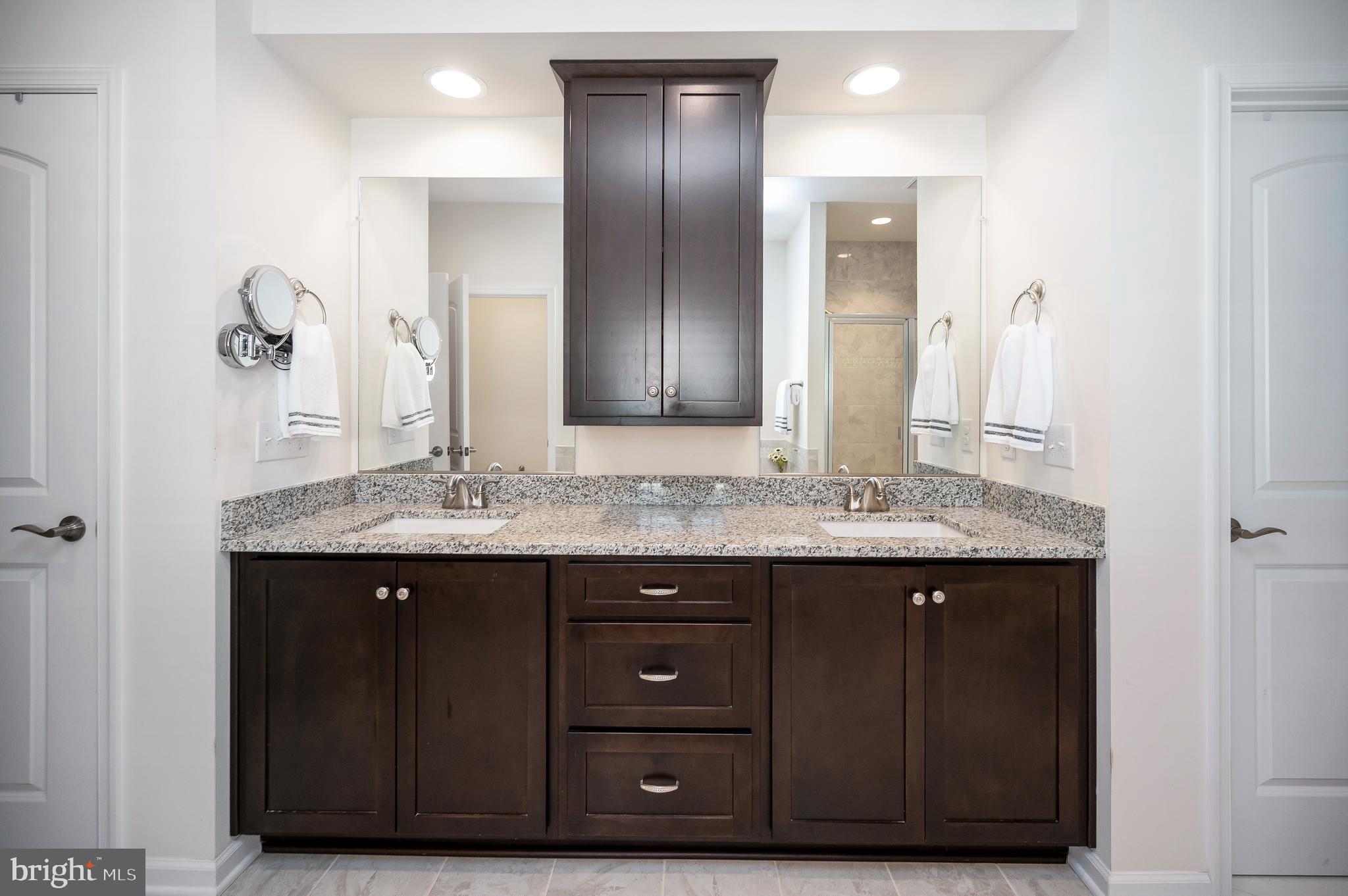 COWAN CROSSING - Residential