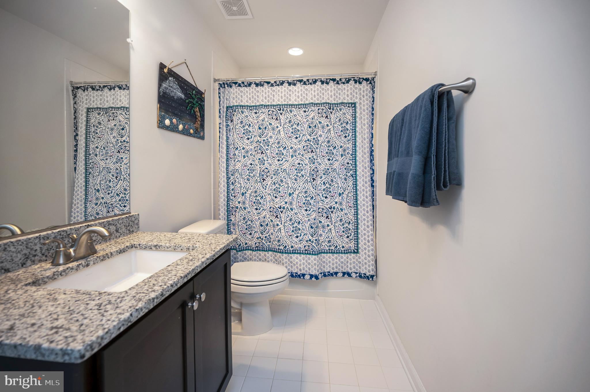 COWAN CROSSING - Residential