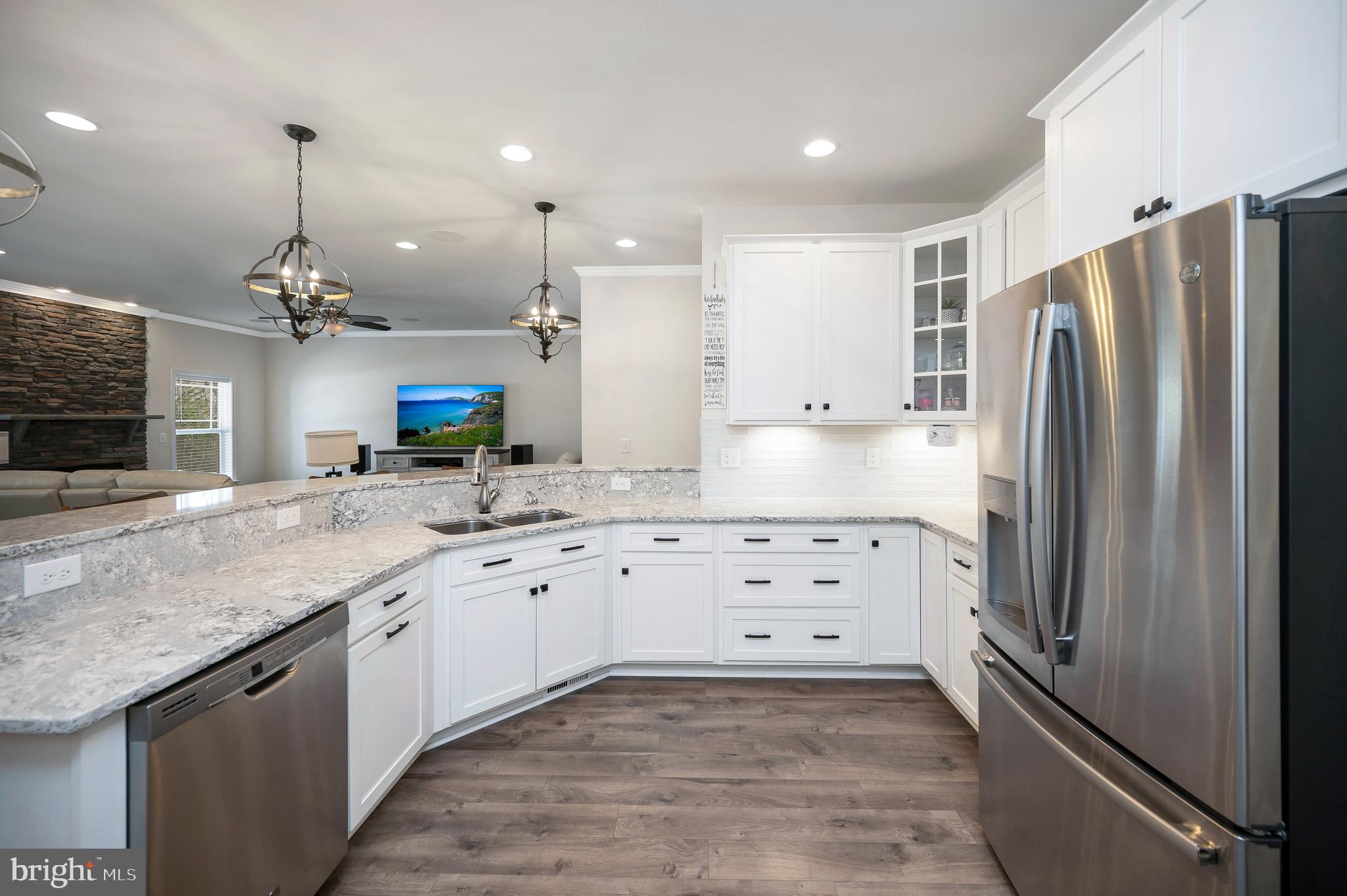 COWAN CROSSING - Residential