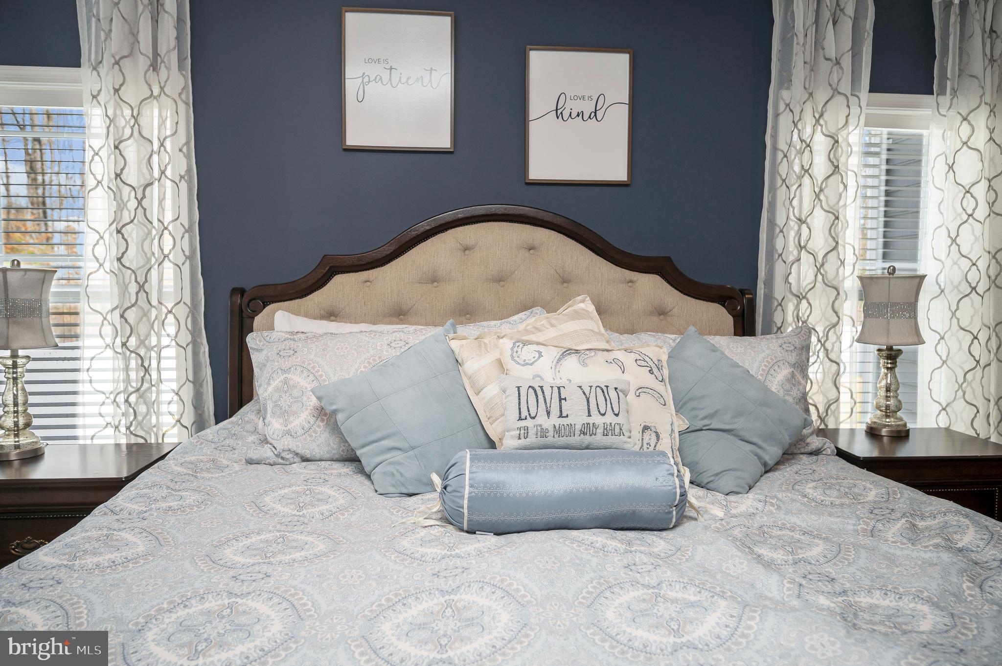 COWAN CROSSING - Residential