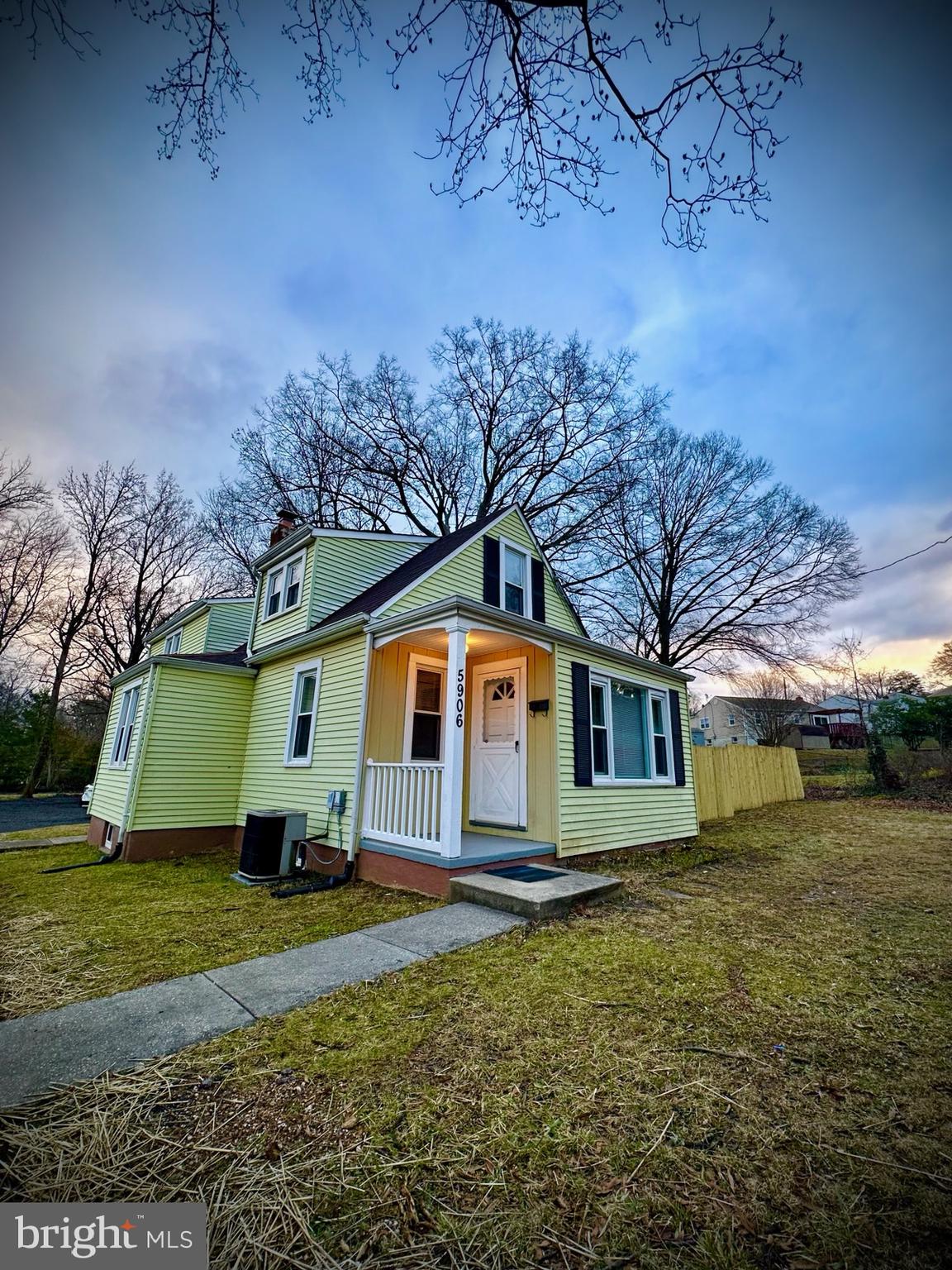 CHARLTON HEIGHTS - Residential