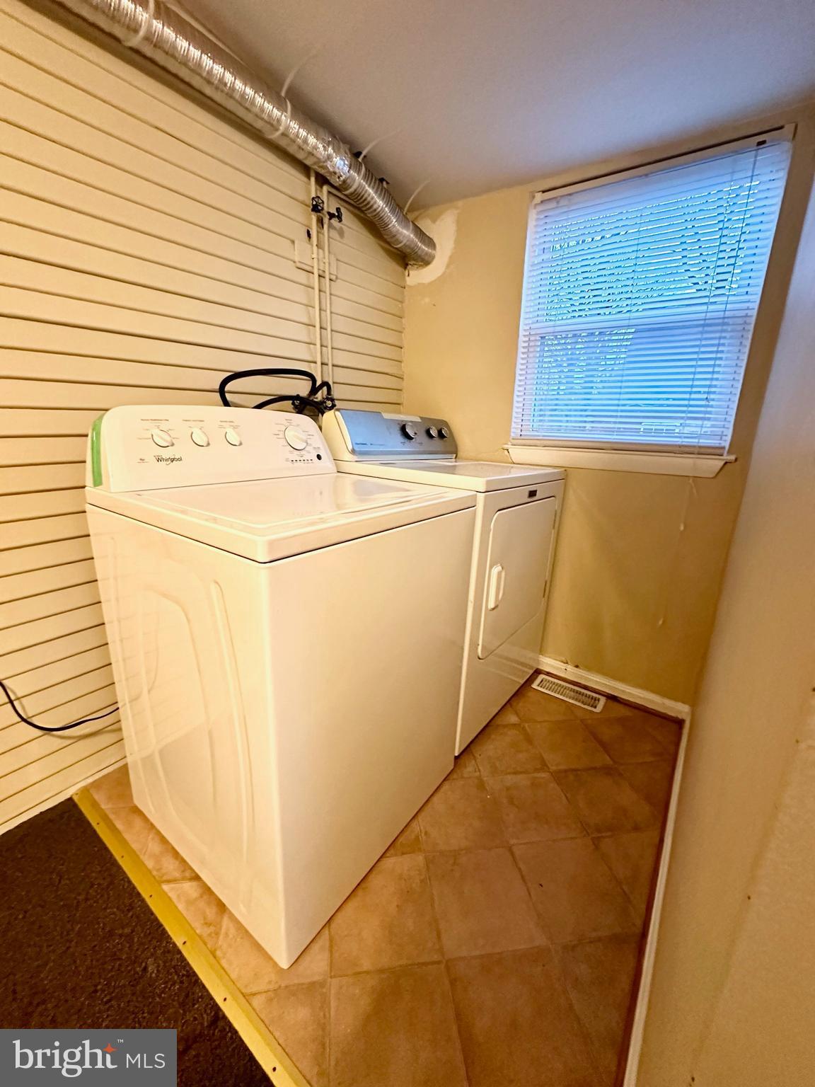 CHARLTON HEIGHTS - Residential