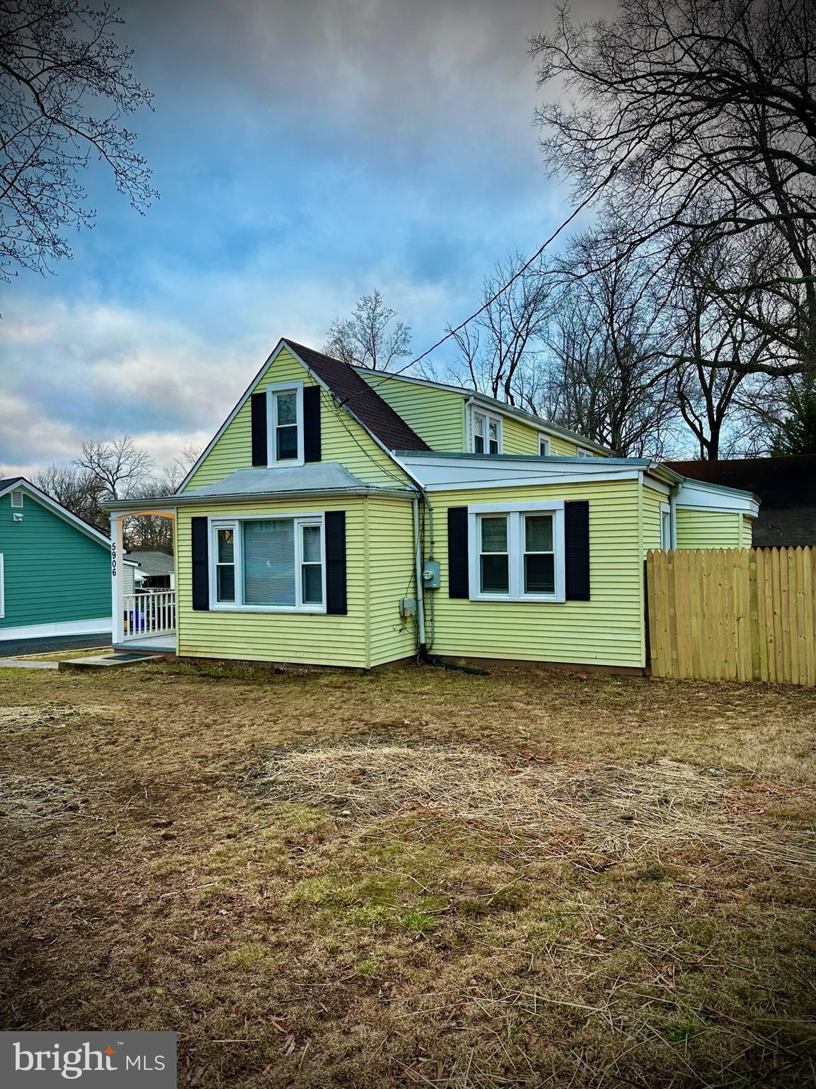 CHARLTON HEIGHTS - Residential