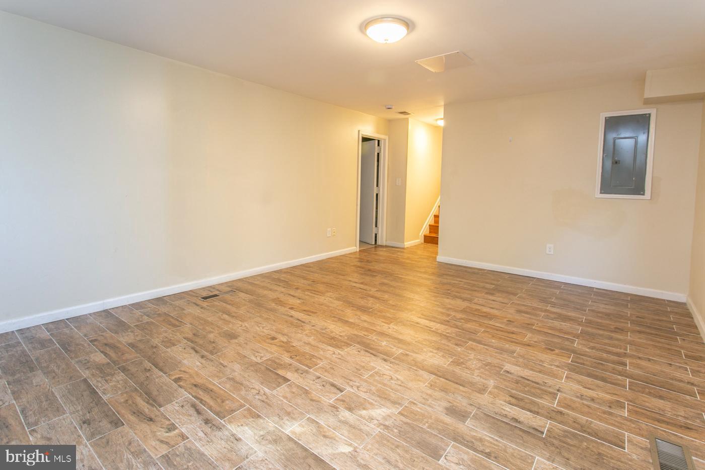 DEVONSHIRE - Residential Lease