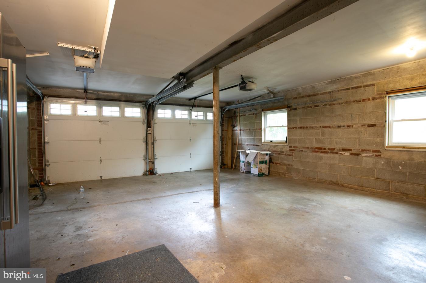 DEVONSHIRE - Residential Lease