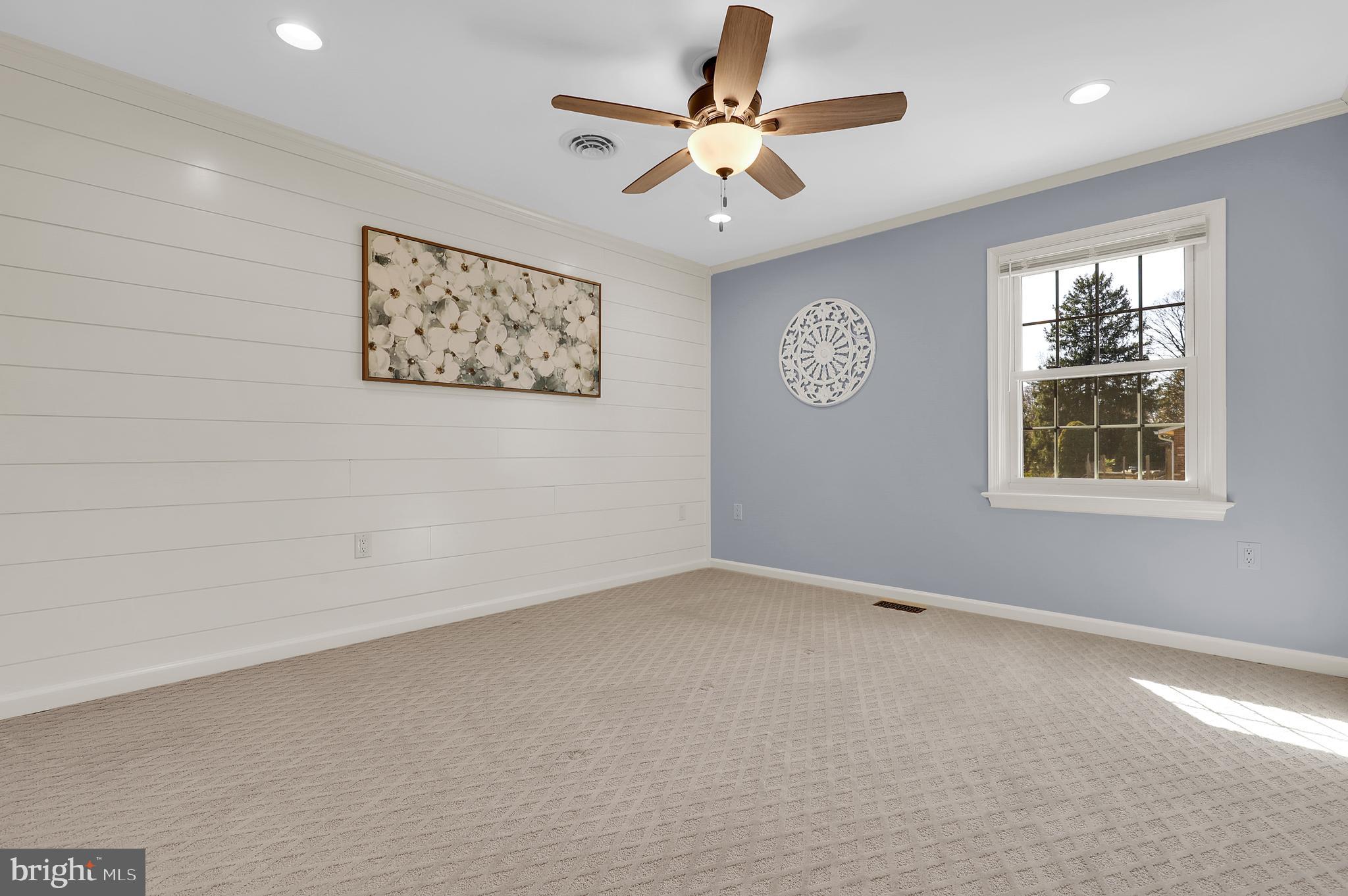 WATERSIDE - Residential