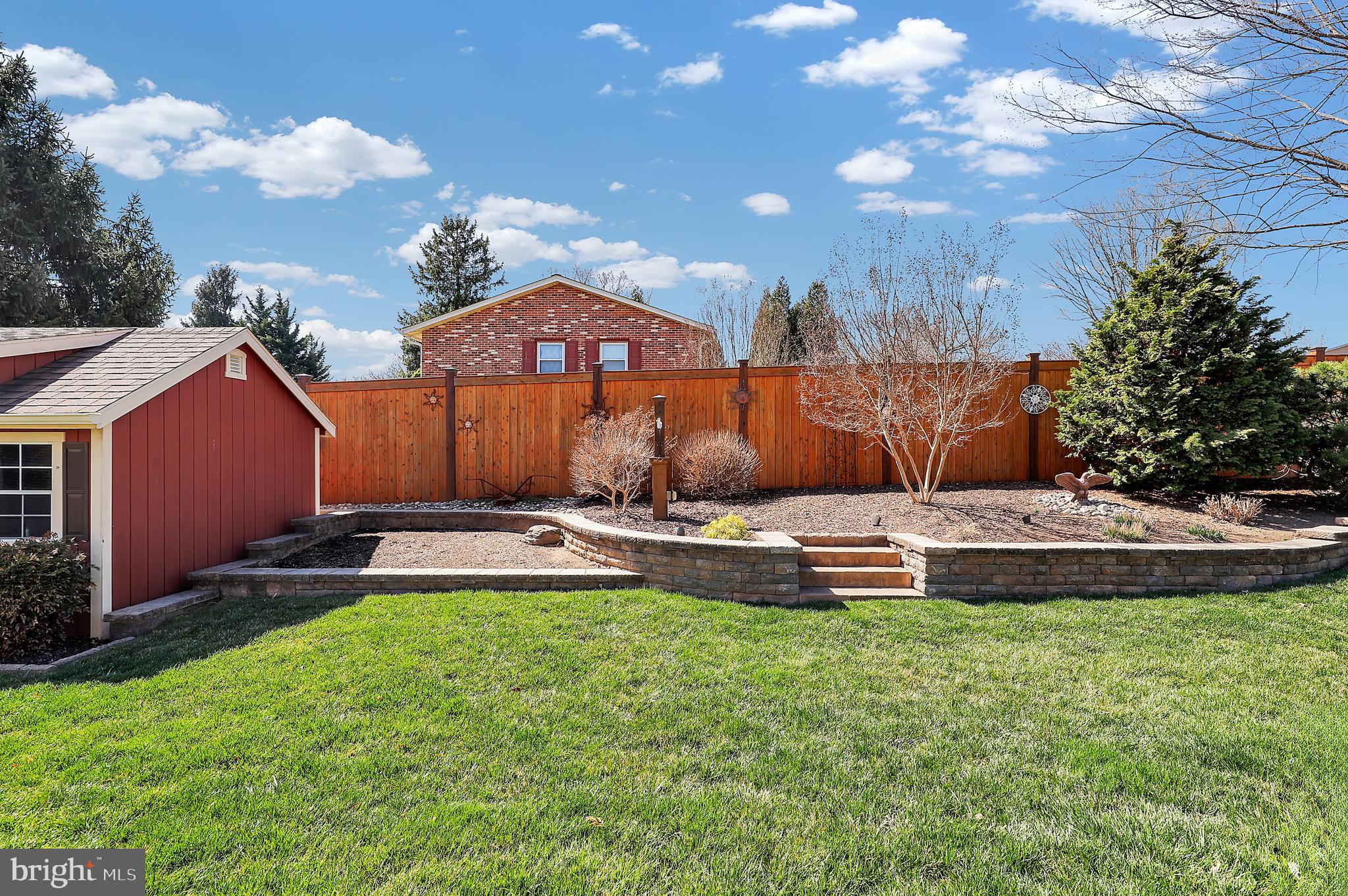 WATERSIDE - Residential