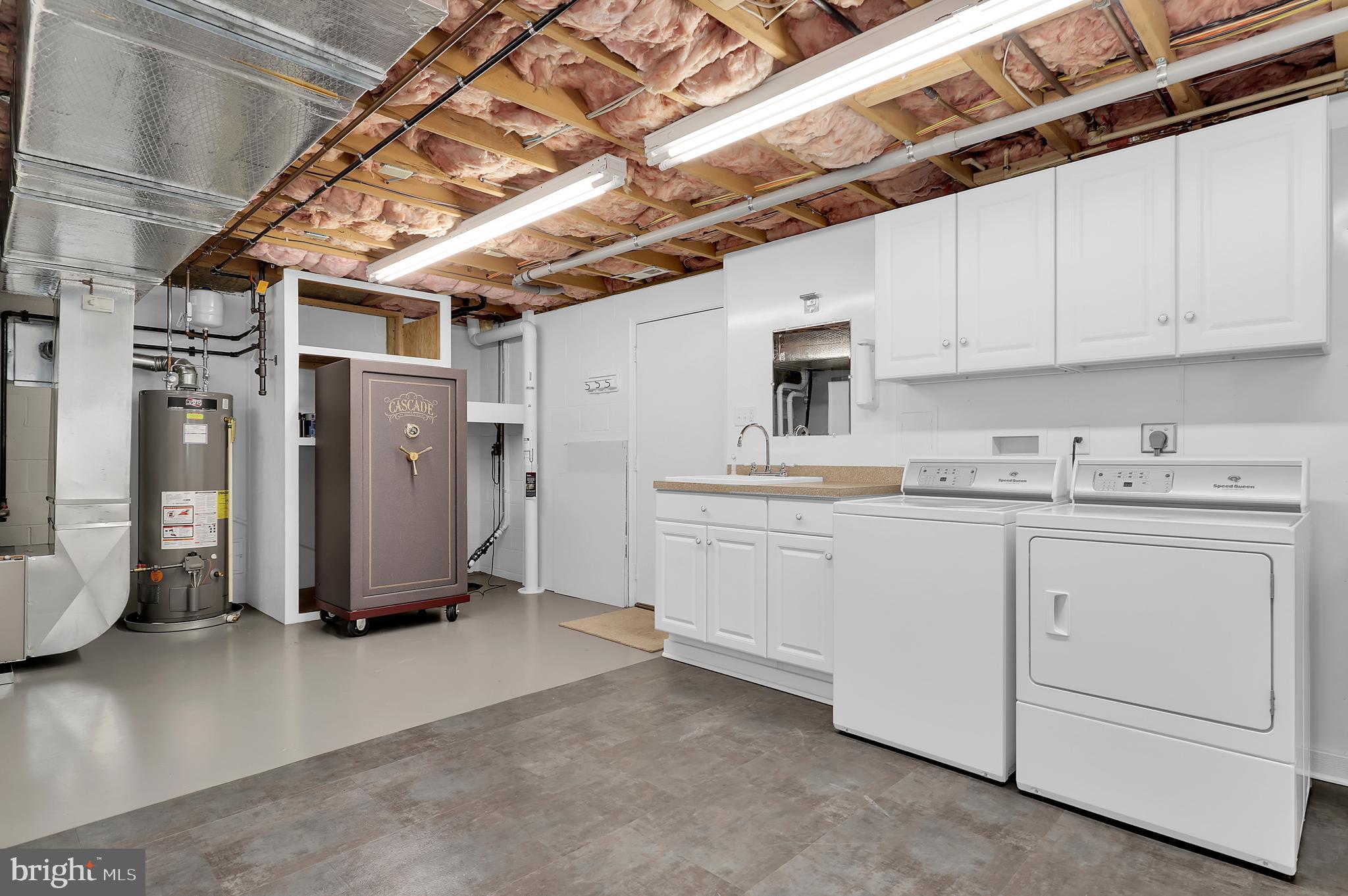 WATERSIDE - Residential