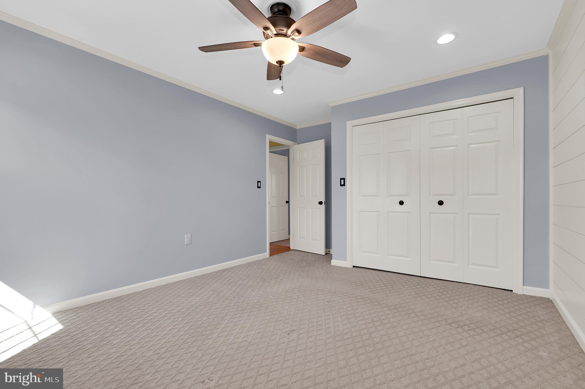 WATERSIDE - Residential