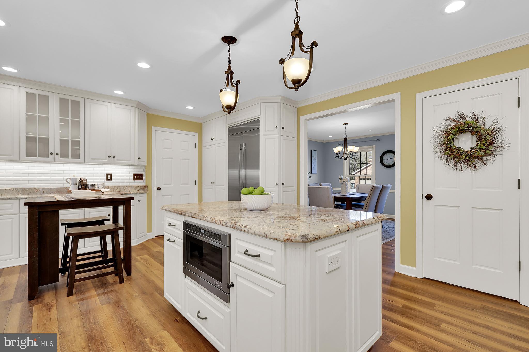 WATERSIDE - Residential