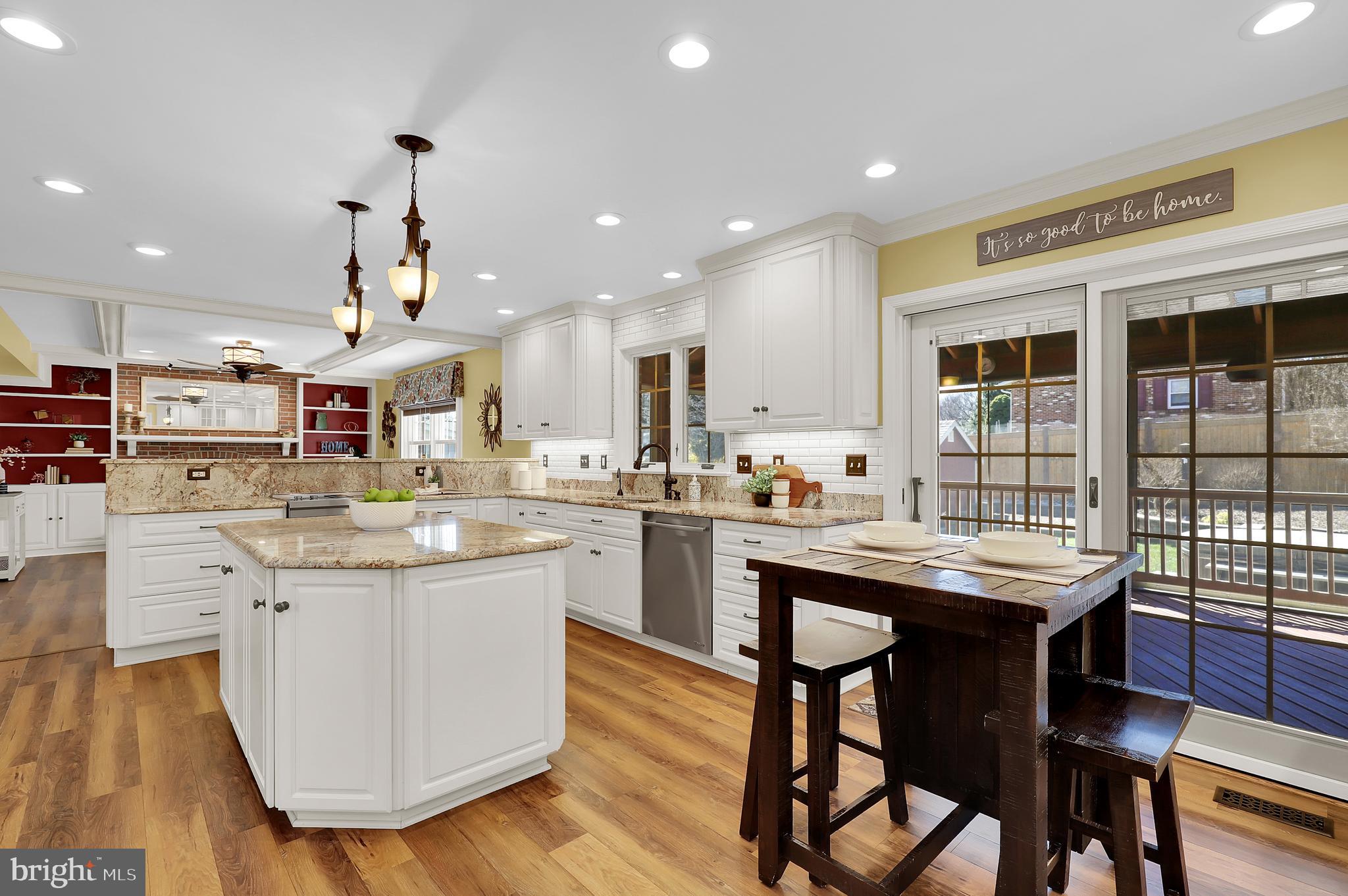 WATERSIDE - Residential