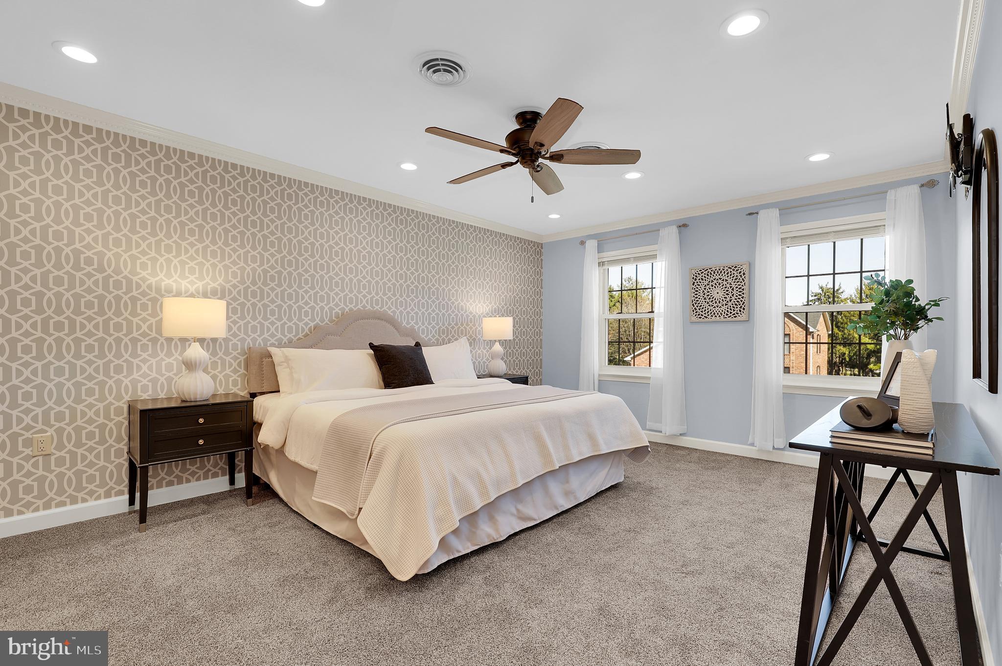 WATERSIDE - Residential