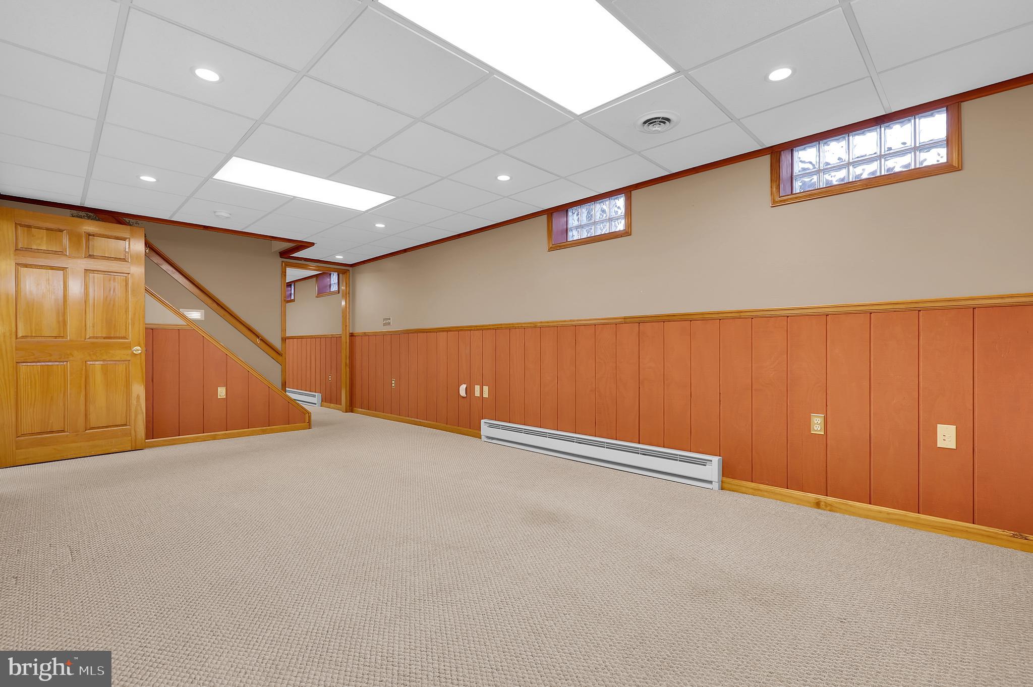 WATERSIDE - Residential