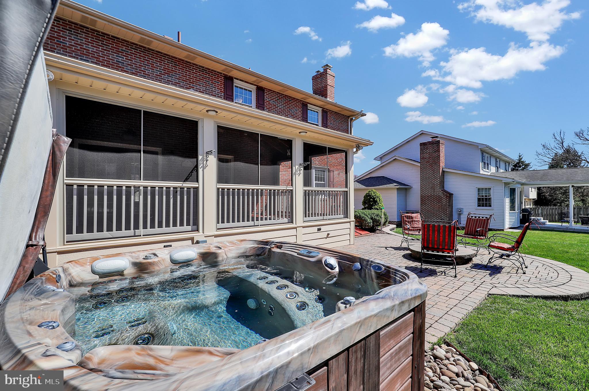 WATERSIDE - Residential