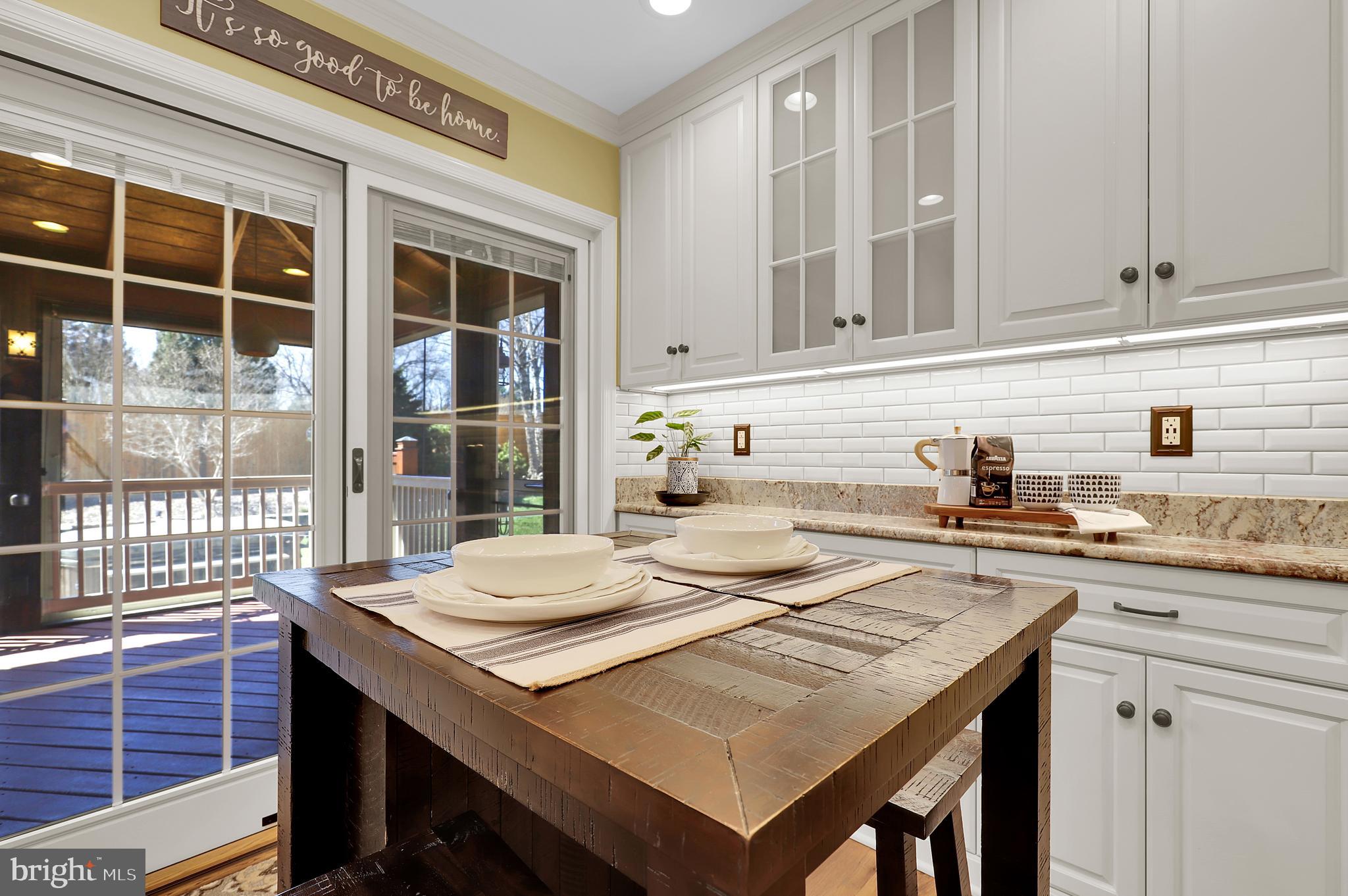 WATERSIDE - Residential