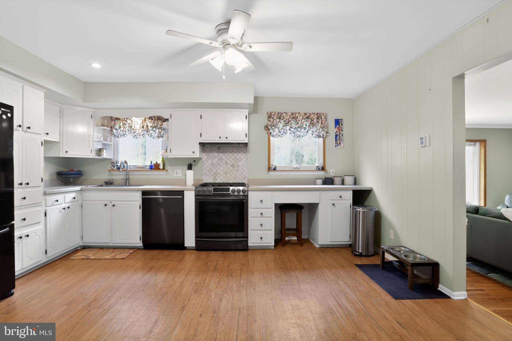 THE PINES - Residential