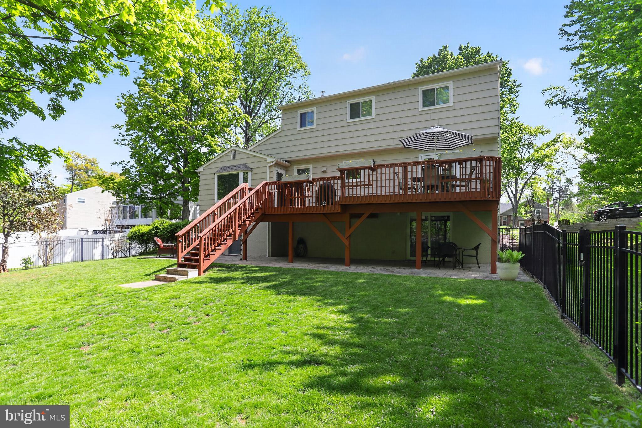 THE PINES - Residential