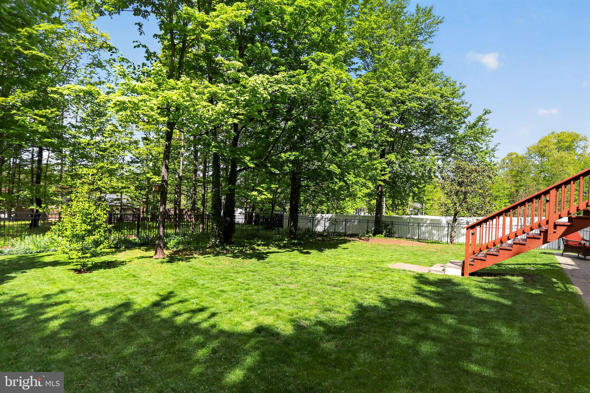 THE PINES - Residential