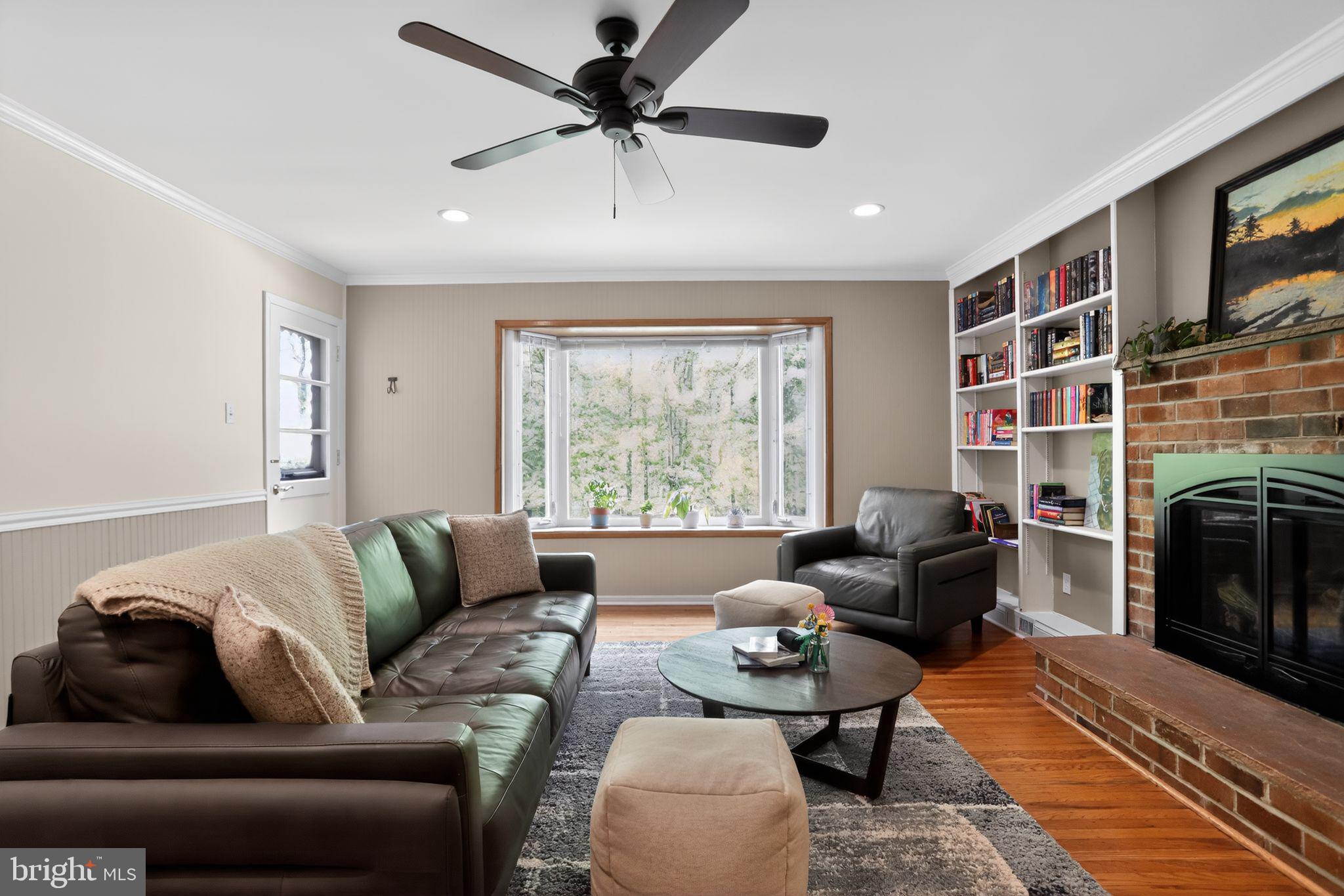 THE PINES - Residential