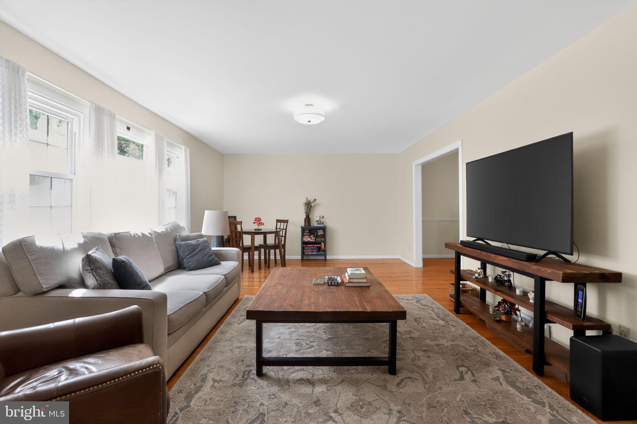 THE PINES - Residential