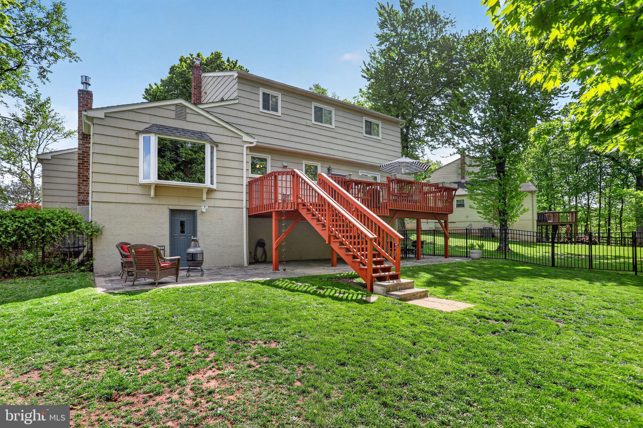 THE PINES - Residential