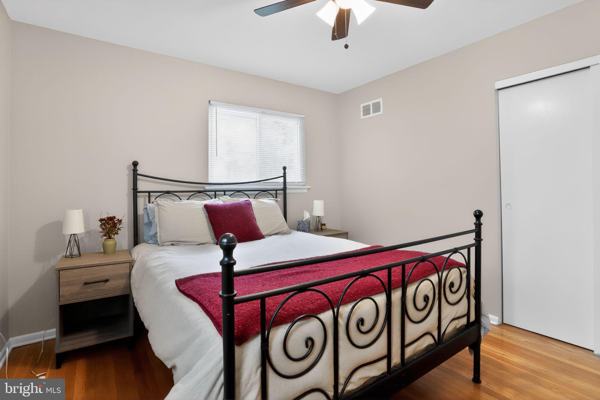 THE PINES - Residential