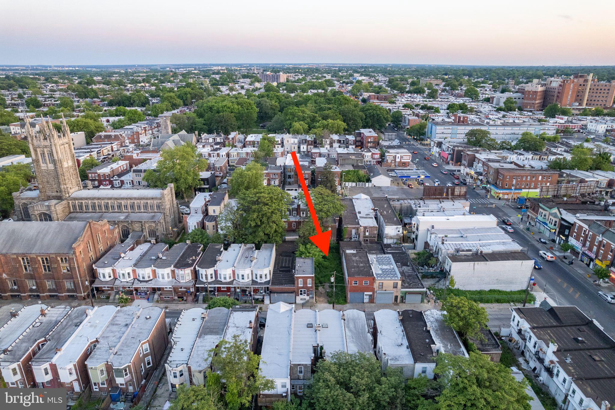 WALNUT HILL - Commercial Sale