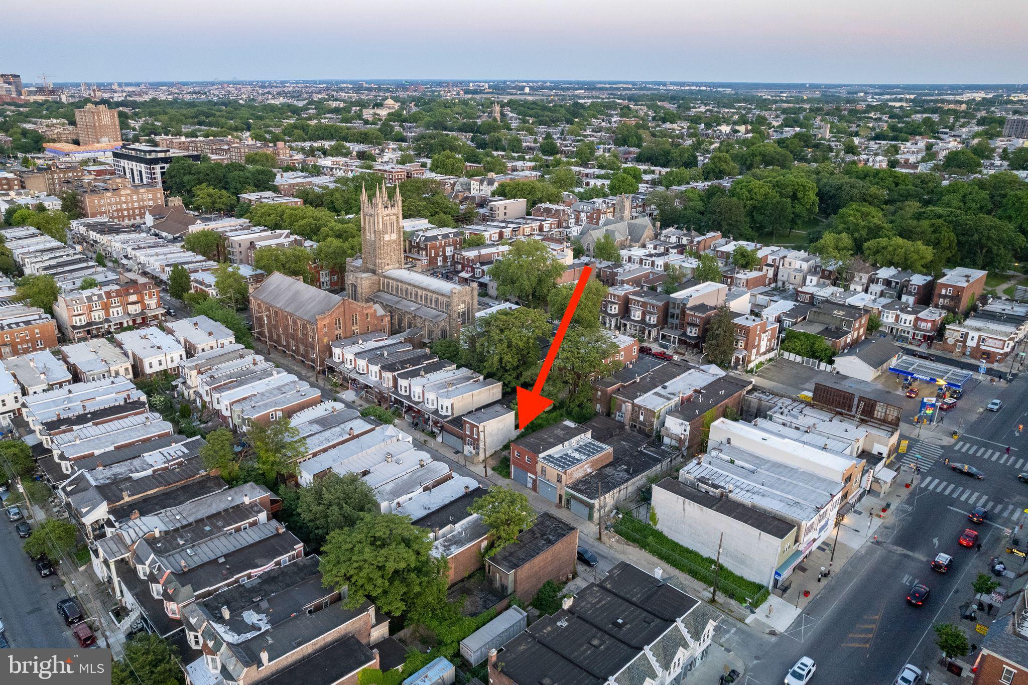 WALNUT HILL - Commercial Sale