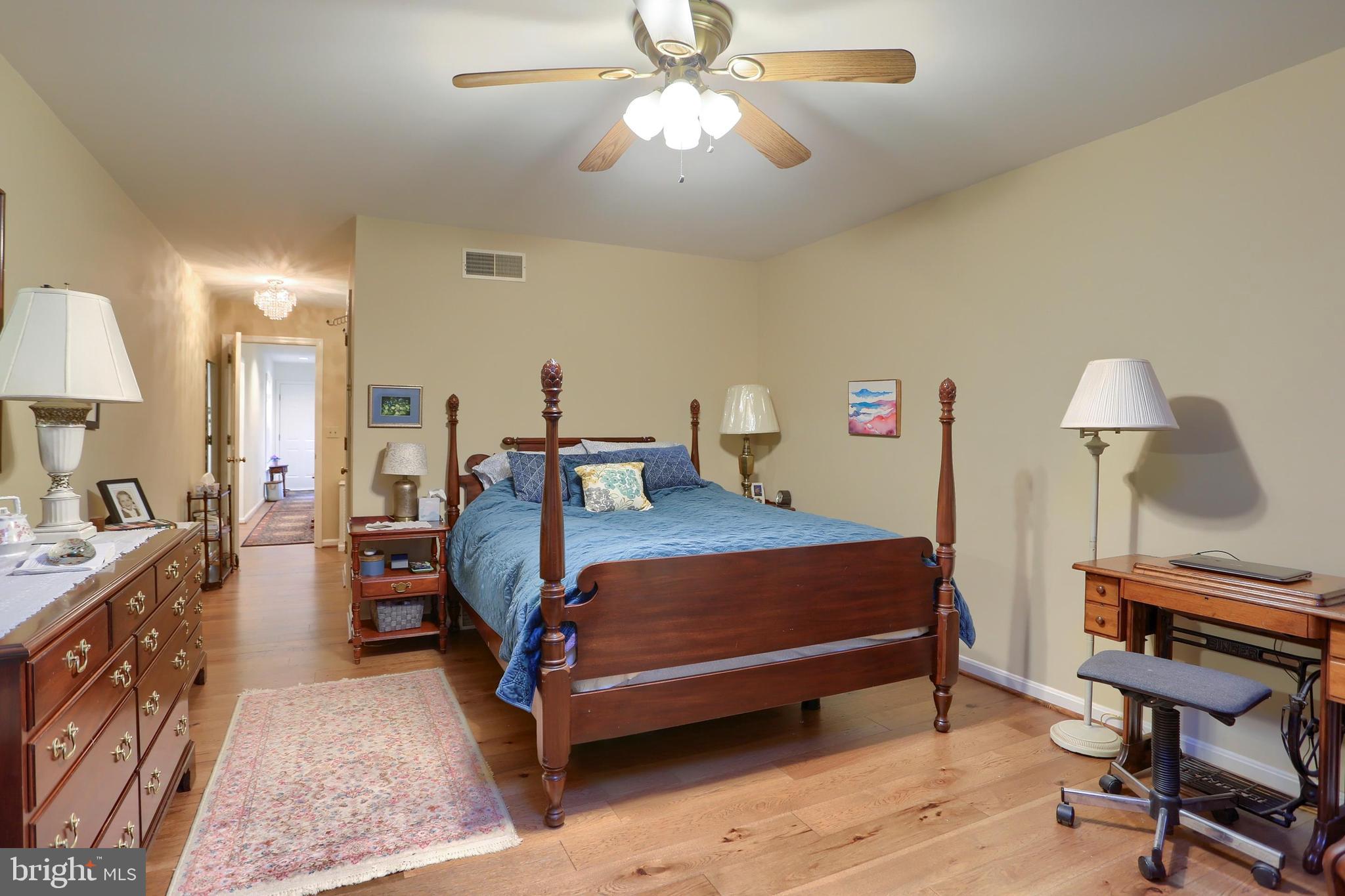 CAMBRIDGE COMMONS - Residential