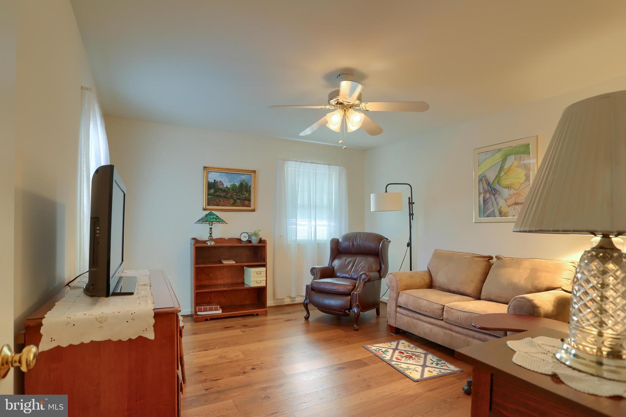 CAMBRIDGE COMMONS - Residential