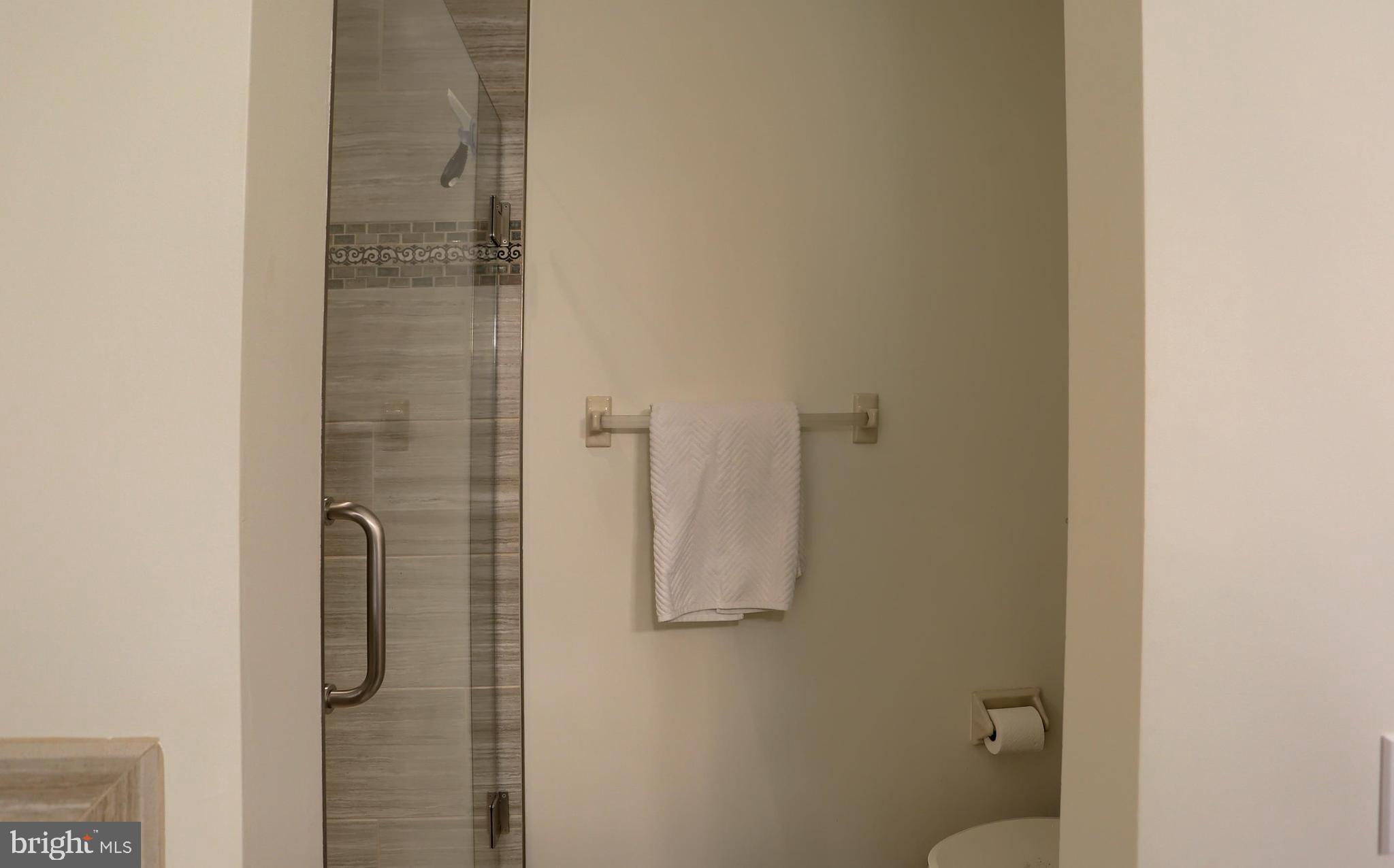 CAMBRIDGE COMMONS - Residential