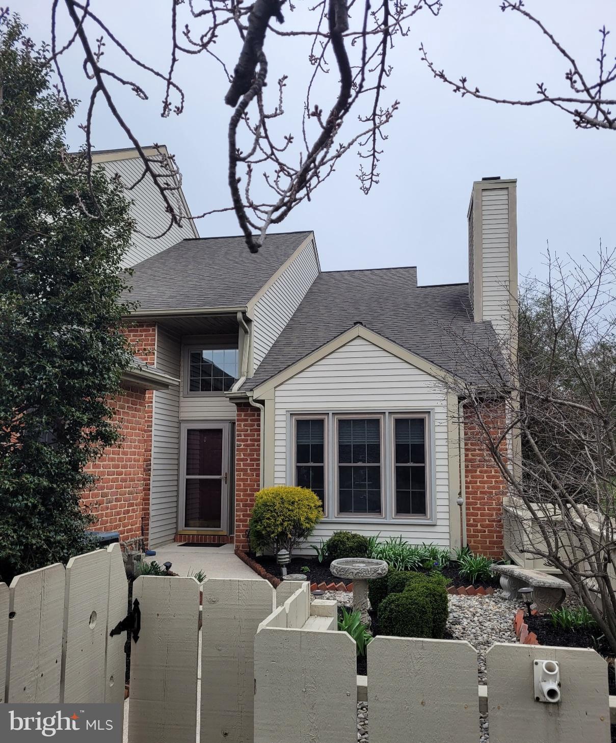 CAMBRIDGE COMMONS - Residential