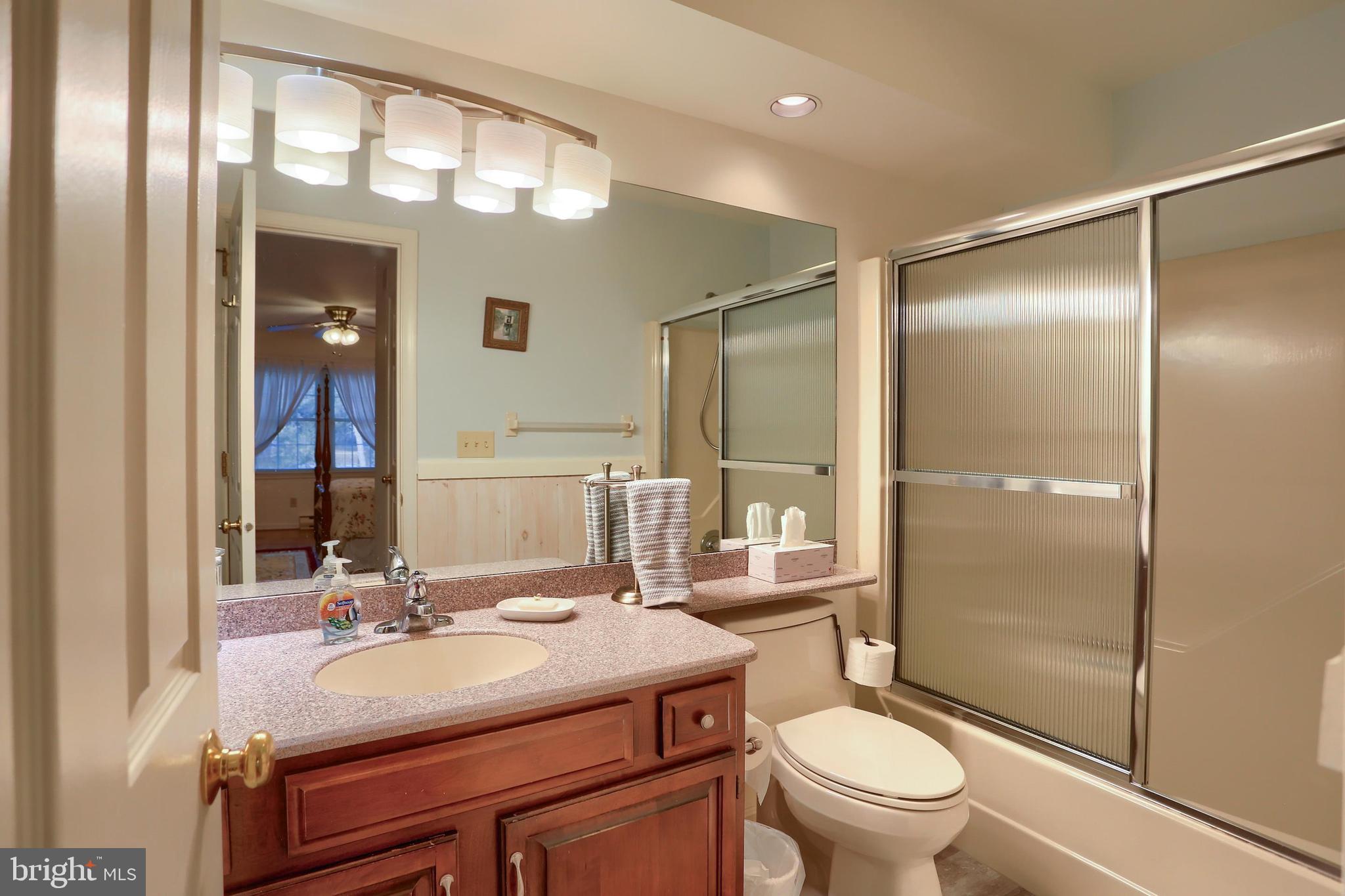 CAMBRIDGE COMMONS - Residential