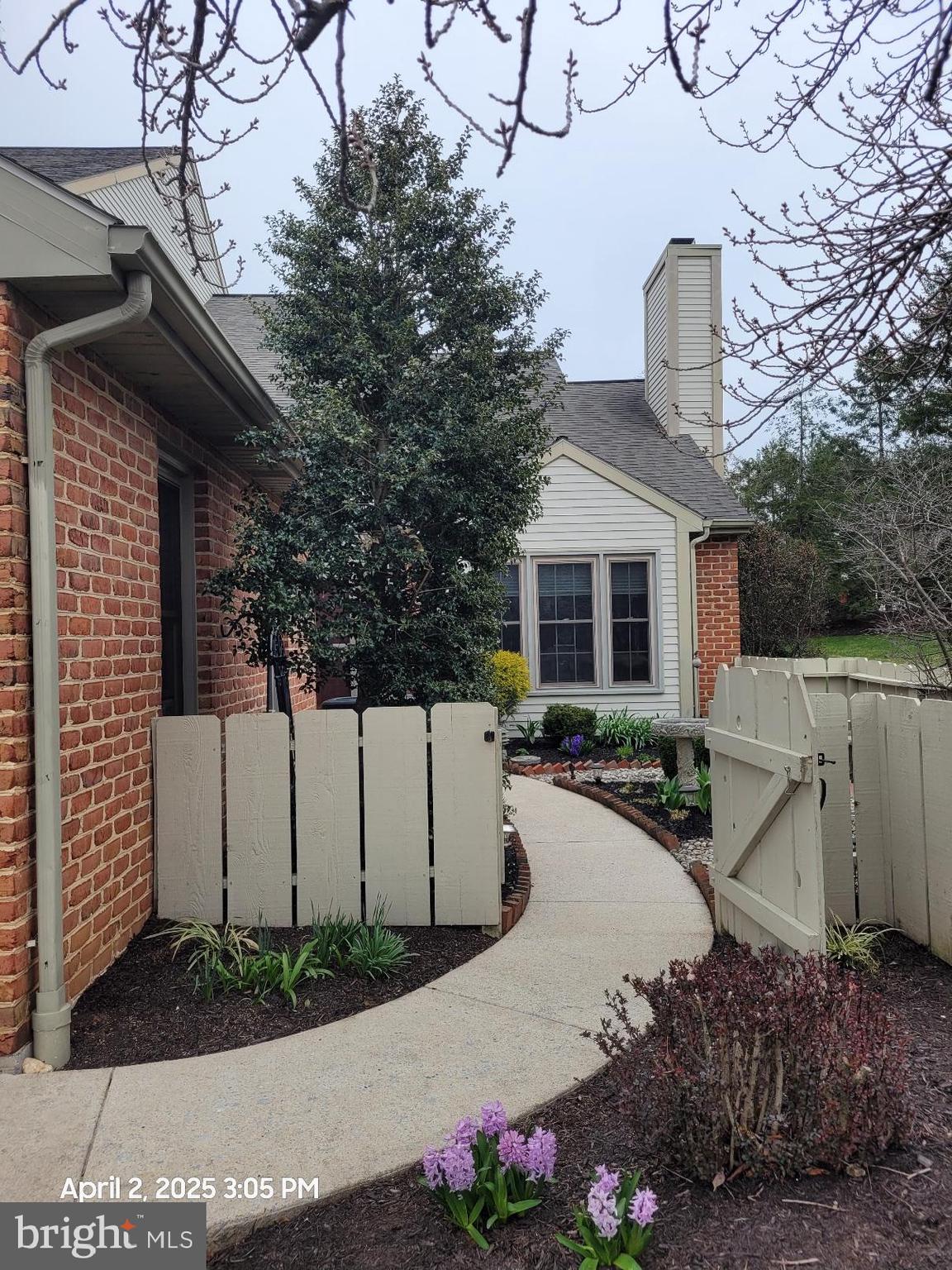 CAMBRIDGE COMMONS - Residential