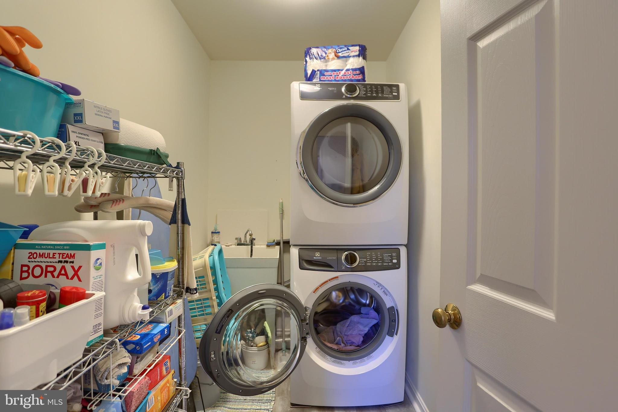 CAMBRIDGE COMMONS - Residential