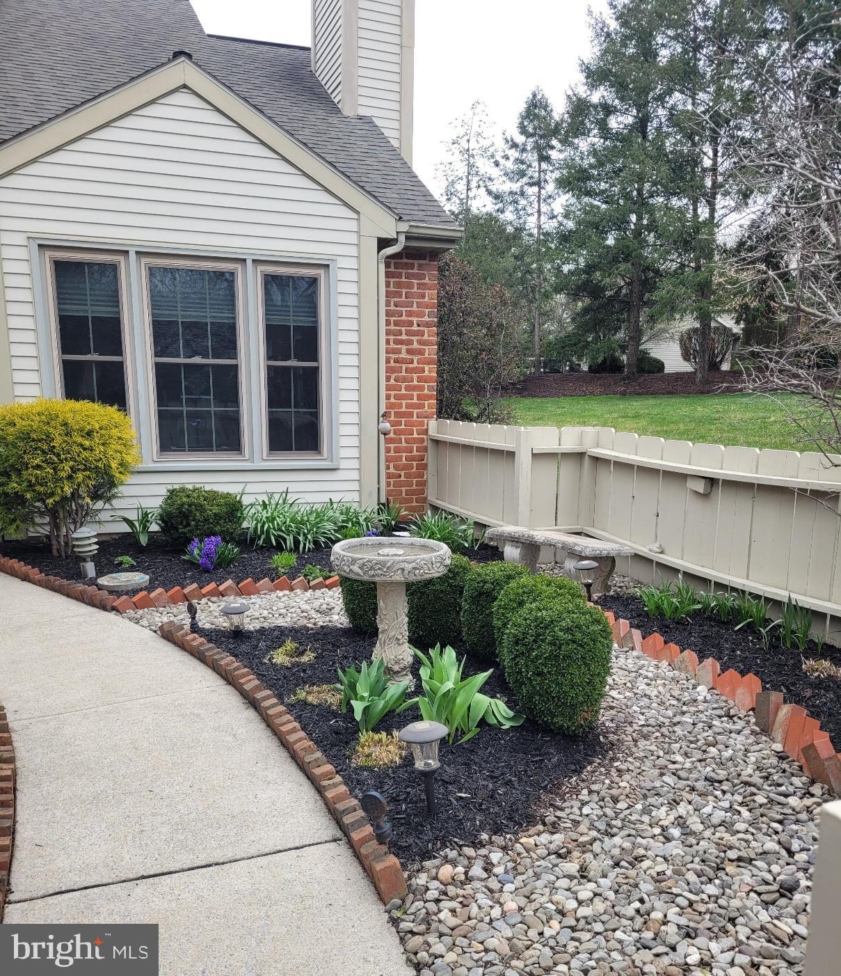 CAMBRIDGE COMMONS - Residential