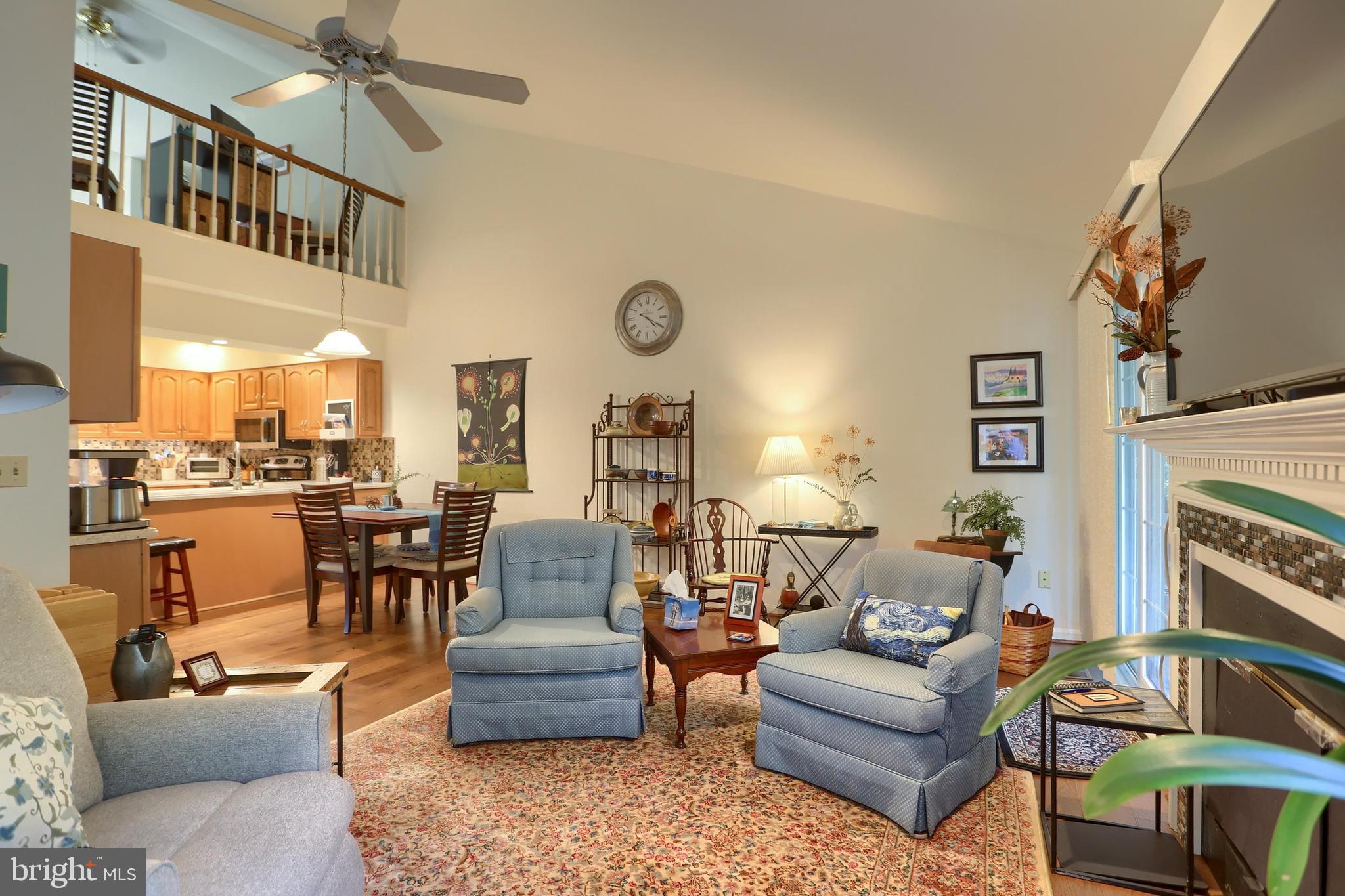 CAMBRIDGE COMMONS - Residential