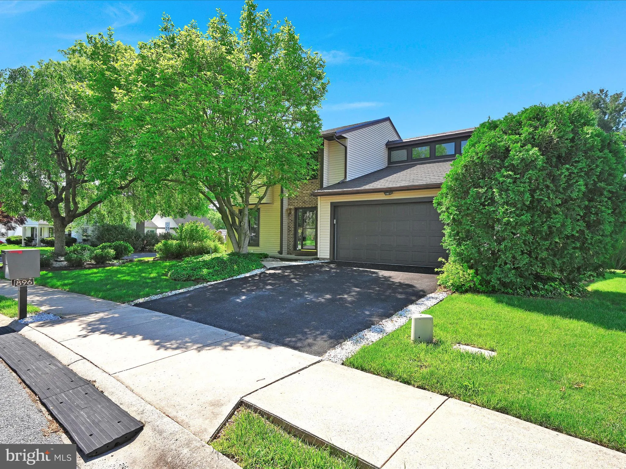 Lancaster, Pennsylvania 17601, United States, 3 Bedrooms Bedrooms, ,3 BathroomsBathrooms,Residential,Active,129244