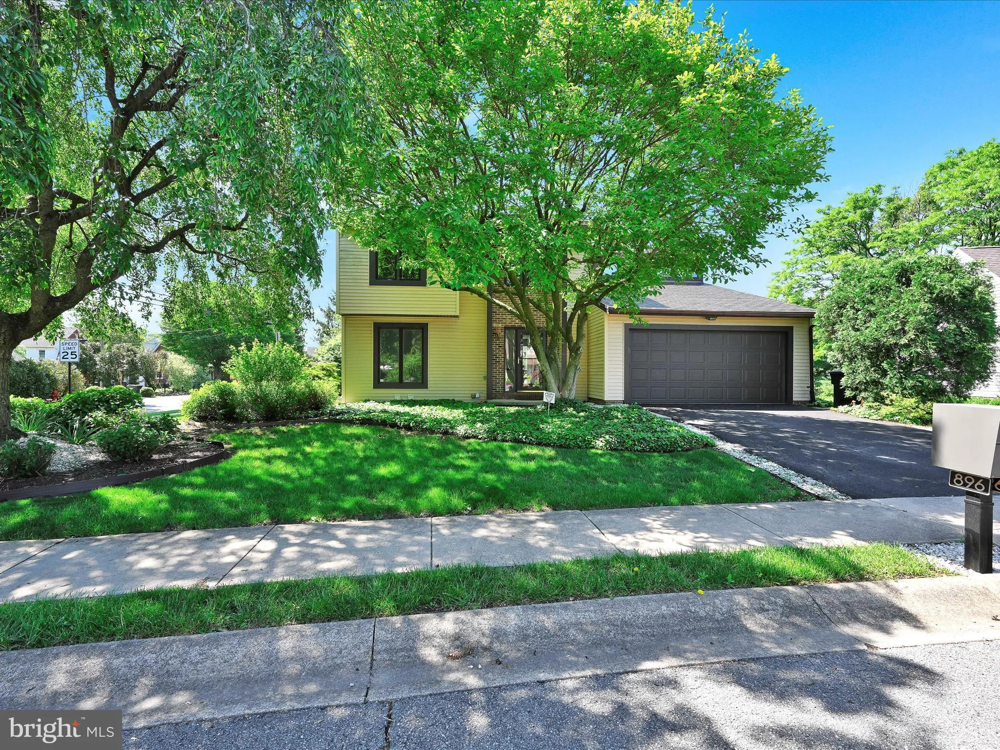 Lancaster, Pennsylvania 17601, United States, 3 Bedrooms Bedrooms, ,3 BathroomsBathrooms,Residential,Active,129244