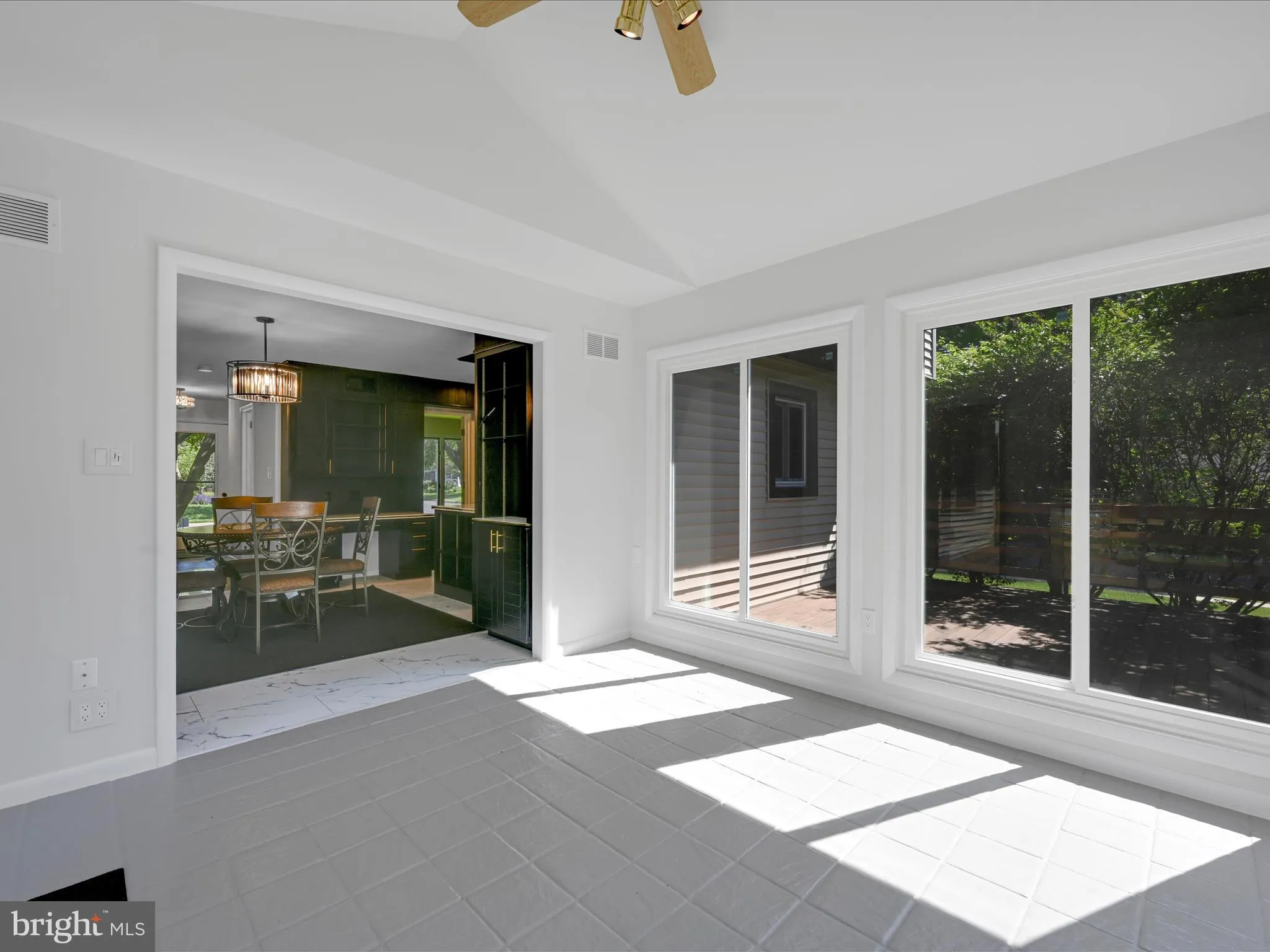 Lancaster, Pennsylvania 17601, United States, 3 Bedrooms Bedrooms, ,3 BathroomsBathrooms,Residential,Active,129244