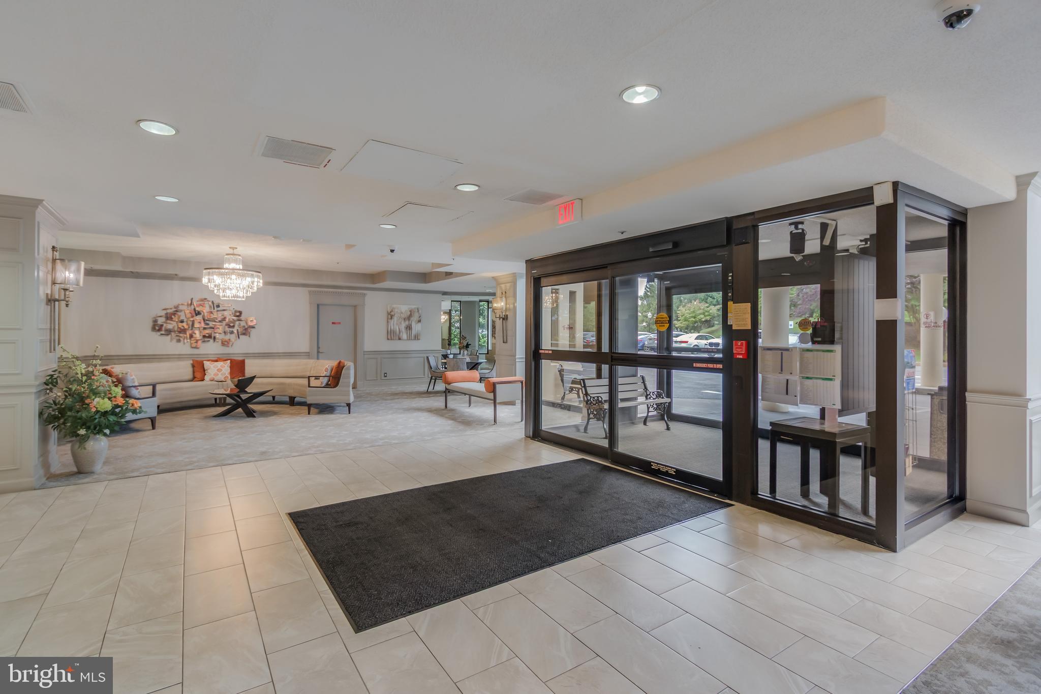 LEISURE WORLD - Residential