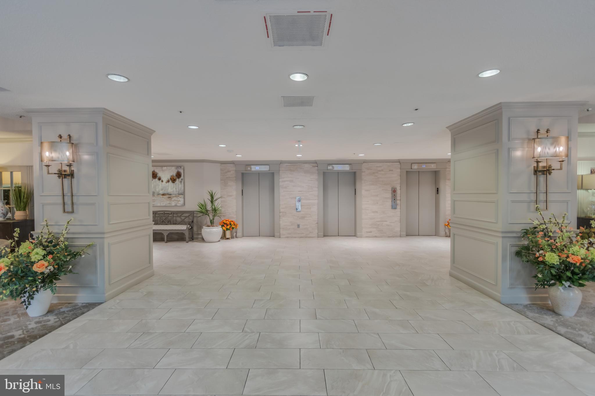 LEISURE WORLD - Residential