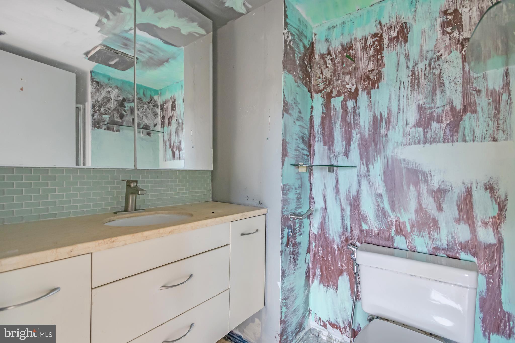 LEISURE WORLD - Residential